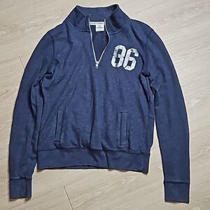 VS Pink navy blue quarter zip (PreOwned)